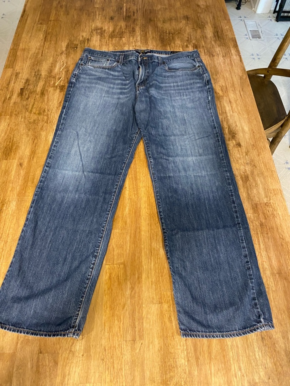 Lucky Brand Men's Relaxed Dark Blue Jeans size 38x32 361 vintage straight
